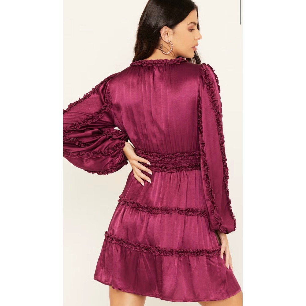 Shyanne Ruffle Mini Dress Women Large Fuchsia Tiered Fit & Flare Long Sleeve NWT - Picture 4 of 10